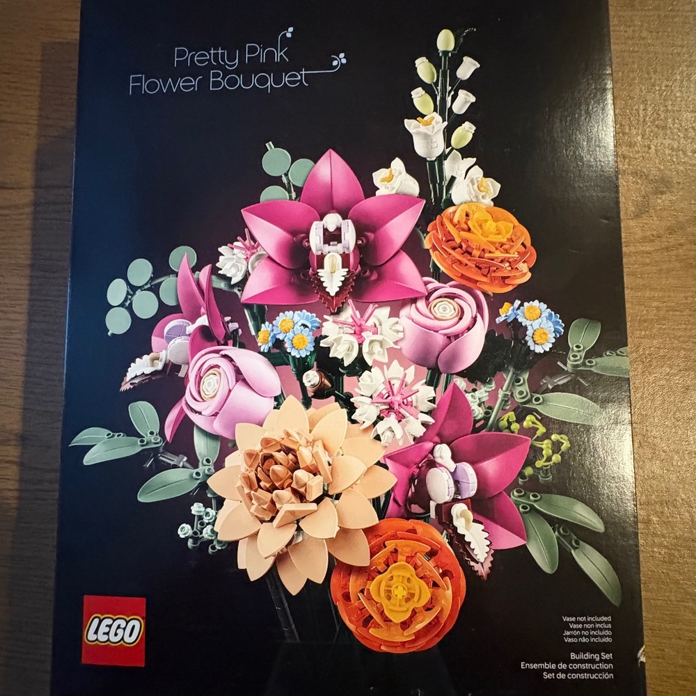 Lego Botanicals Pretty Pink Flower Bouquet